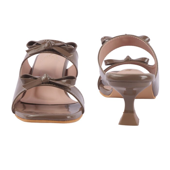 ZACK'S Glossy Brown Bow Heels